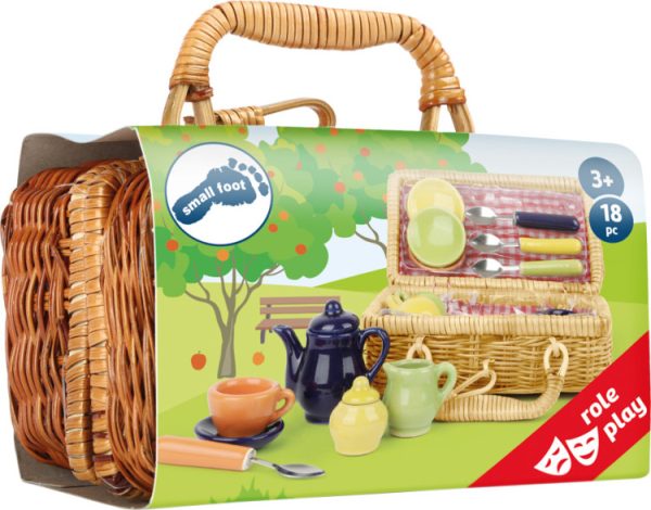 Nostalgia Picnic Basket - Image 3